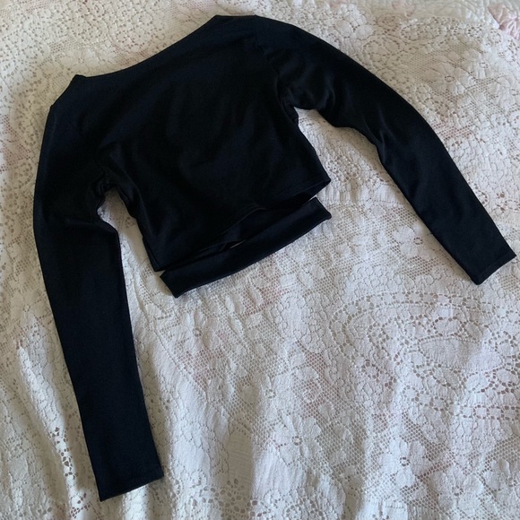 Boohoo Black V-neck longsleeve top - Picture 3 of 3